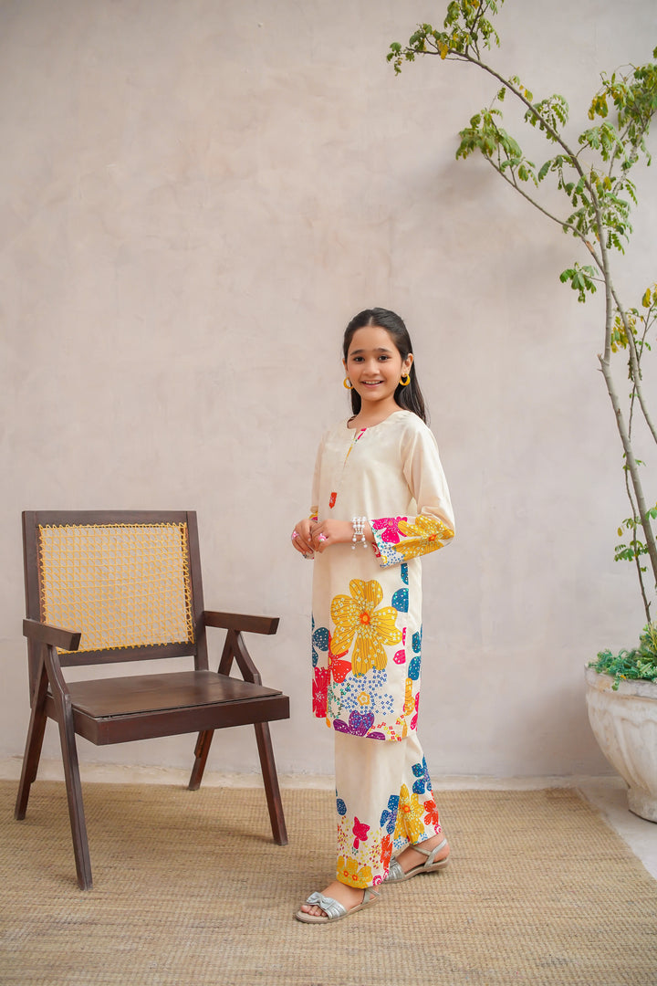 Shop this stunning Beige Digital Print Swiss Lawn Kurta Set for ages 7–18 from Vavaa outlet in UK. Ideal for summer and everyday elegance, it's a must-have for those looking for discounted abaya near me or festive wear near me.