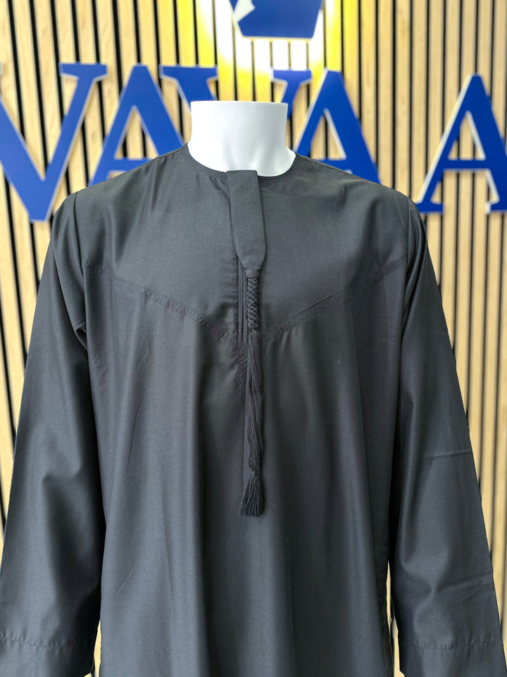 Traditional Emirati kandura for men – dark green, modest Islamic wear

