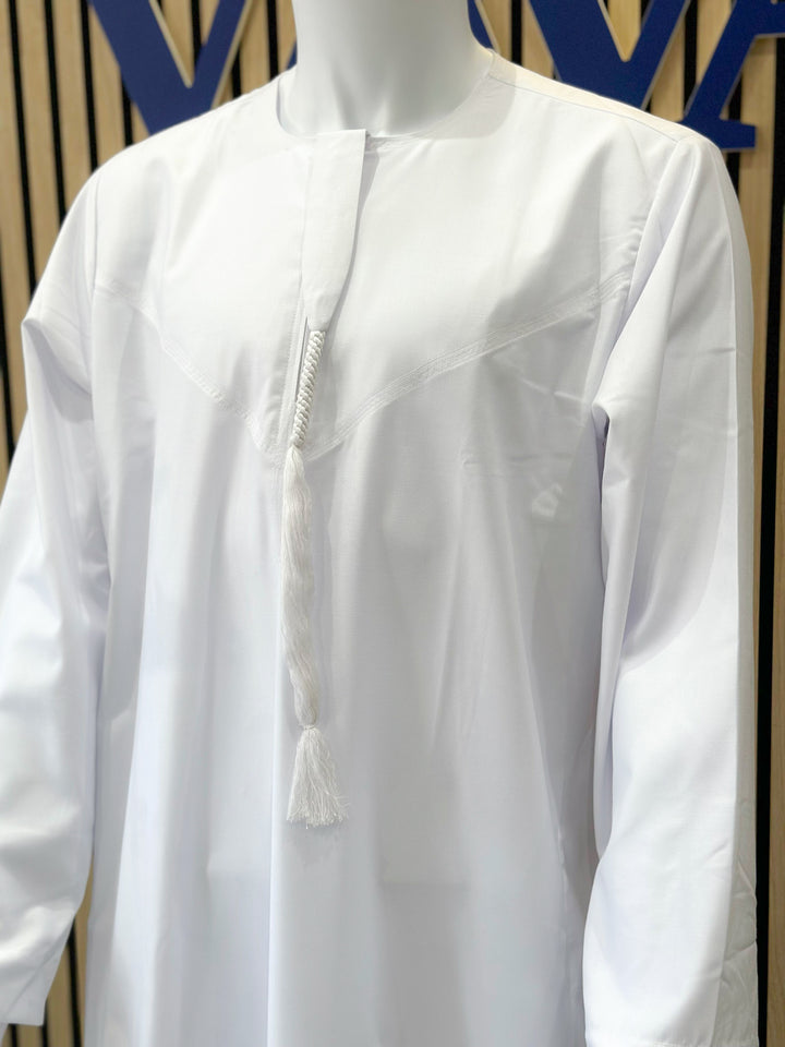 Mens white thobe, simple long dress style, Islamic wear near me for mosque, Eid, and parties – Vavaa UK Outlet.