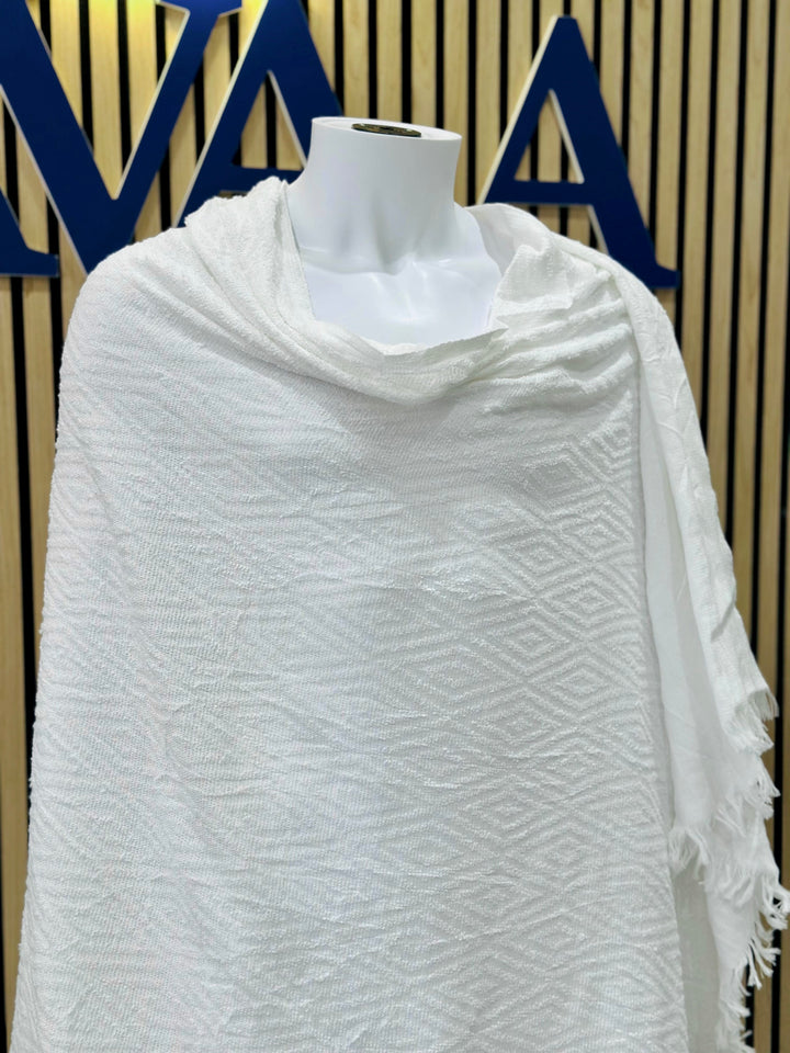 White Rida and Izar diamond weave Ihram set for Hajj pilgrims in the UK

