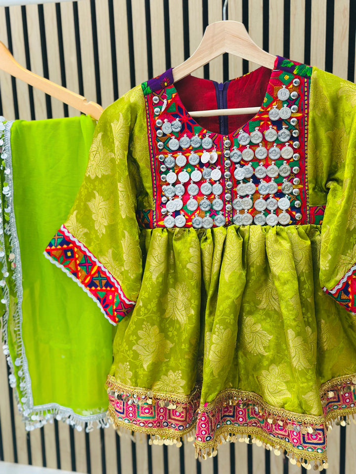 Afghan dress in green with intricate embroidery – traditional clothing for girls in UK

