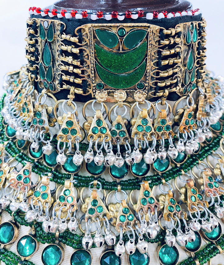 Ethnic Afghan statement necklace – vintage design with gold accents and green gems

