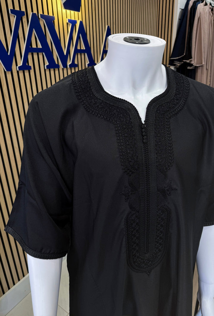 Mens black Moroccan thobe, Muslim dress near me for cultural events – Vavaa UK Outlet.