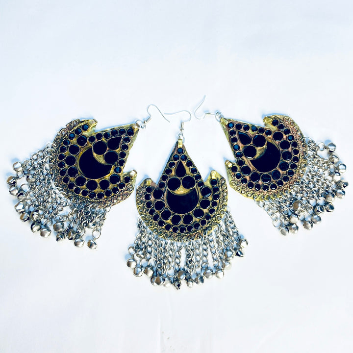Pair of decorative earrings with black and gold design on a white background, stylish handmade jewellery available at Vavaa UK store near you, local jewellery shop nearby in the UK, perfect for parties, weddings, and cultural celebrations.