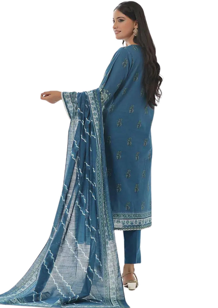 Stylish Pakistani printed khaddar suit  stitched 3 piece winter dress near me at Vavaa.