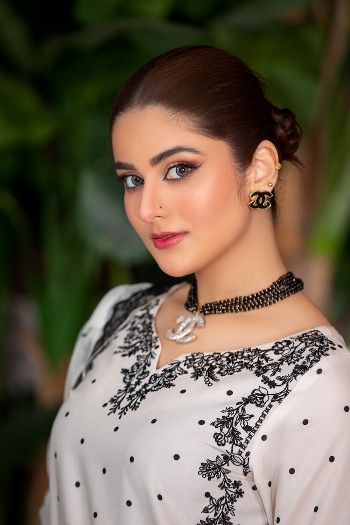 Classic Kameez Shalwar with silver embroidery buy women’s traditional dress in UK near me.